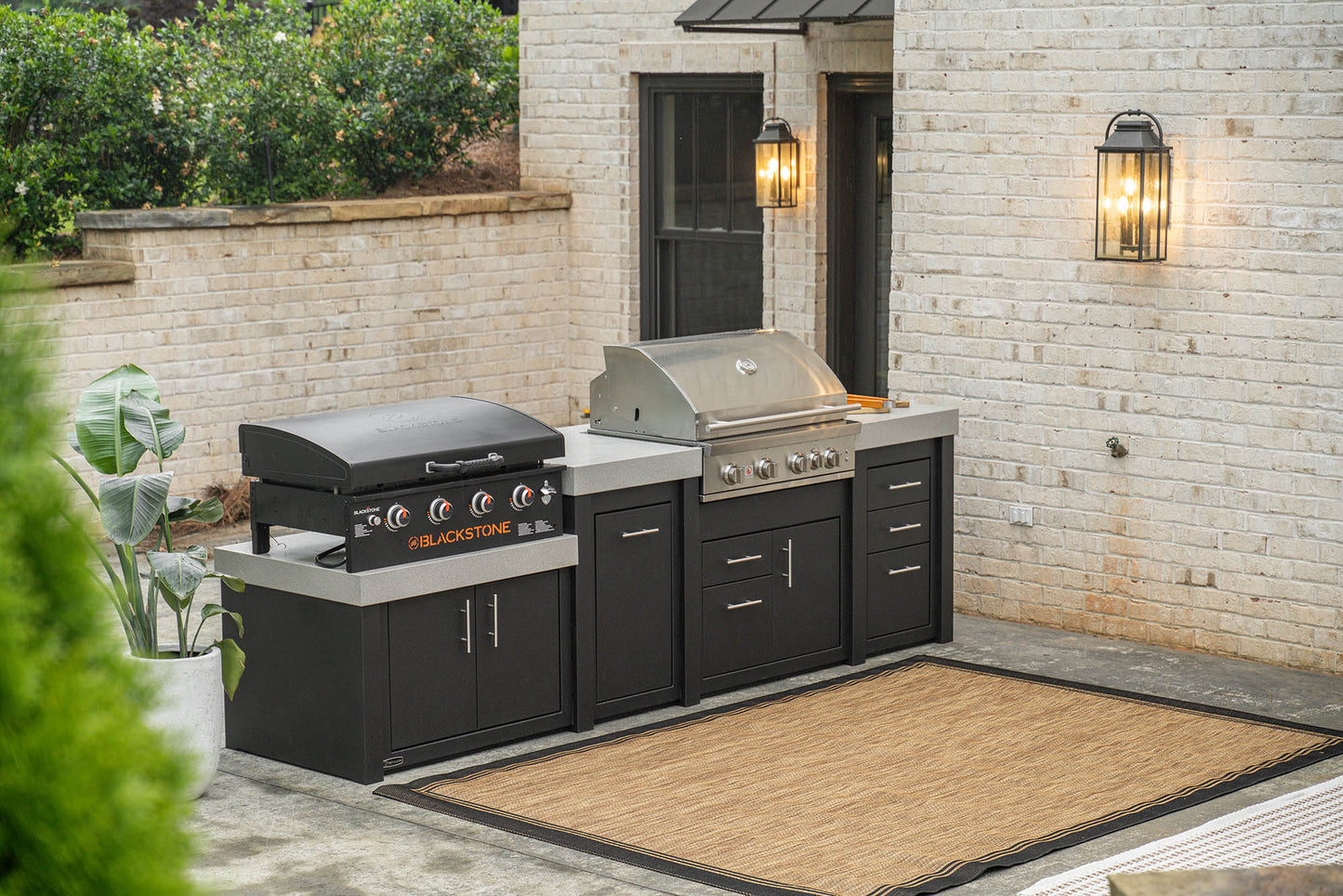Stoll Industries custom outdoor kitchen in Endura Graphite finish